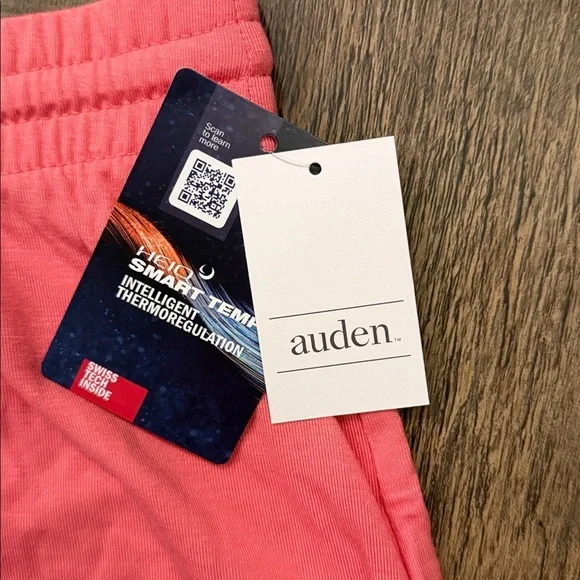 All in Motion Women’s Shorts in Coral. Size 4x - Picture 2 of 3